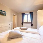 Kandahar Apartman *